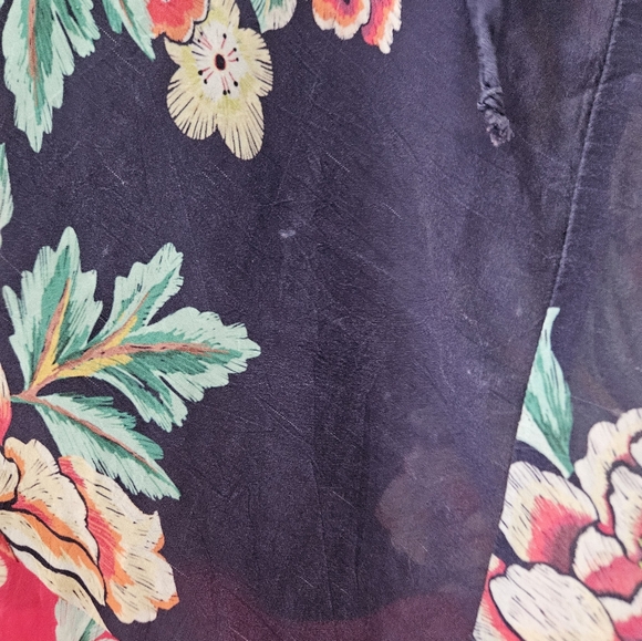 Johnny Was vneck floral tunic - Picture 8 of 11
